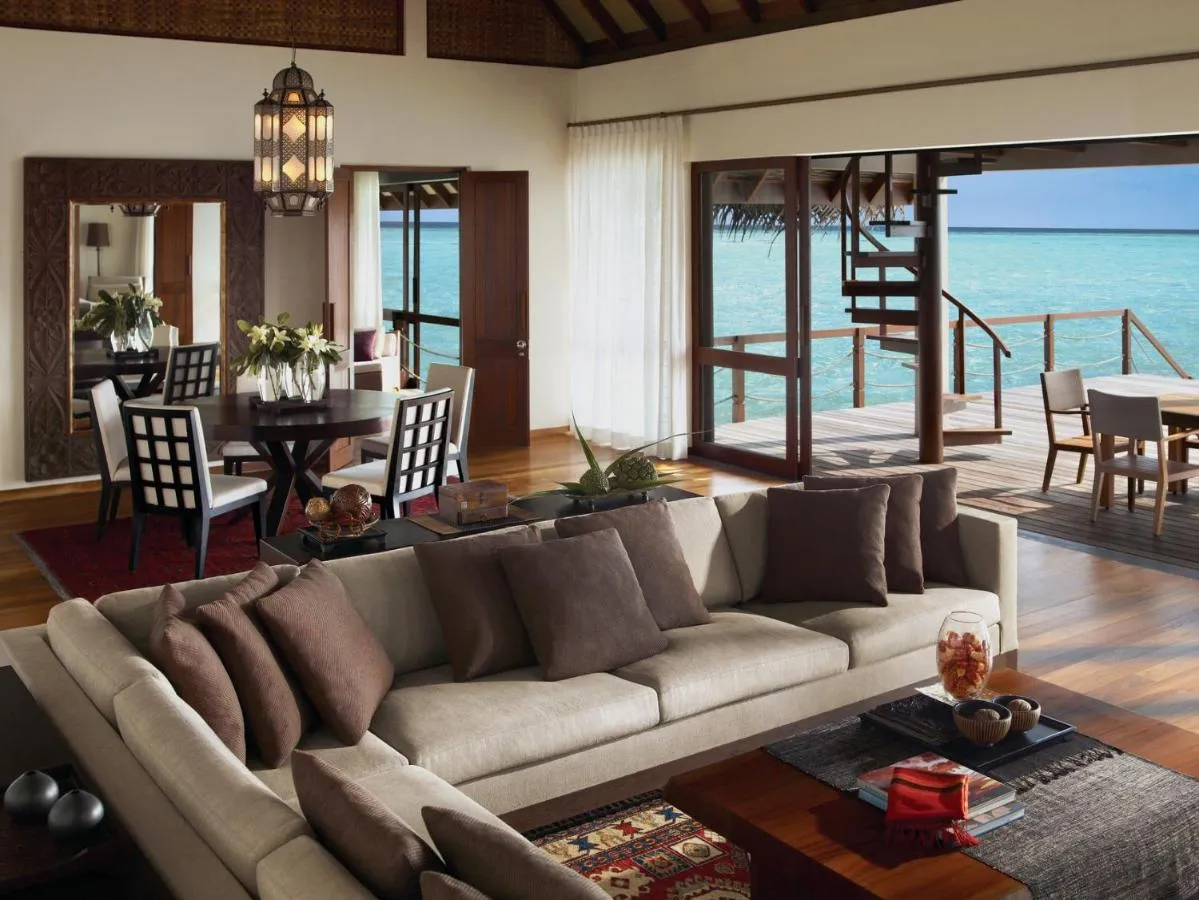 Four Seasons Resort Maldive hotel slide-5