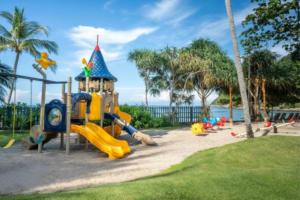 Phuket Marriott Resort & Spa, Merlin Beach slide-3