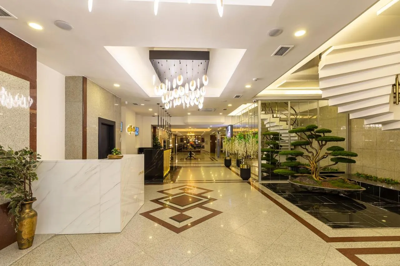 Marble Hotel-2