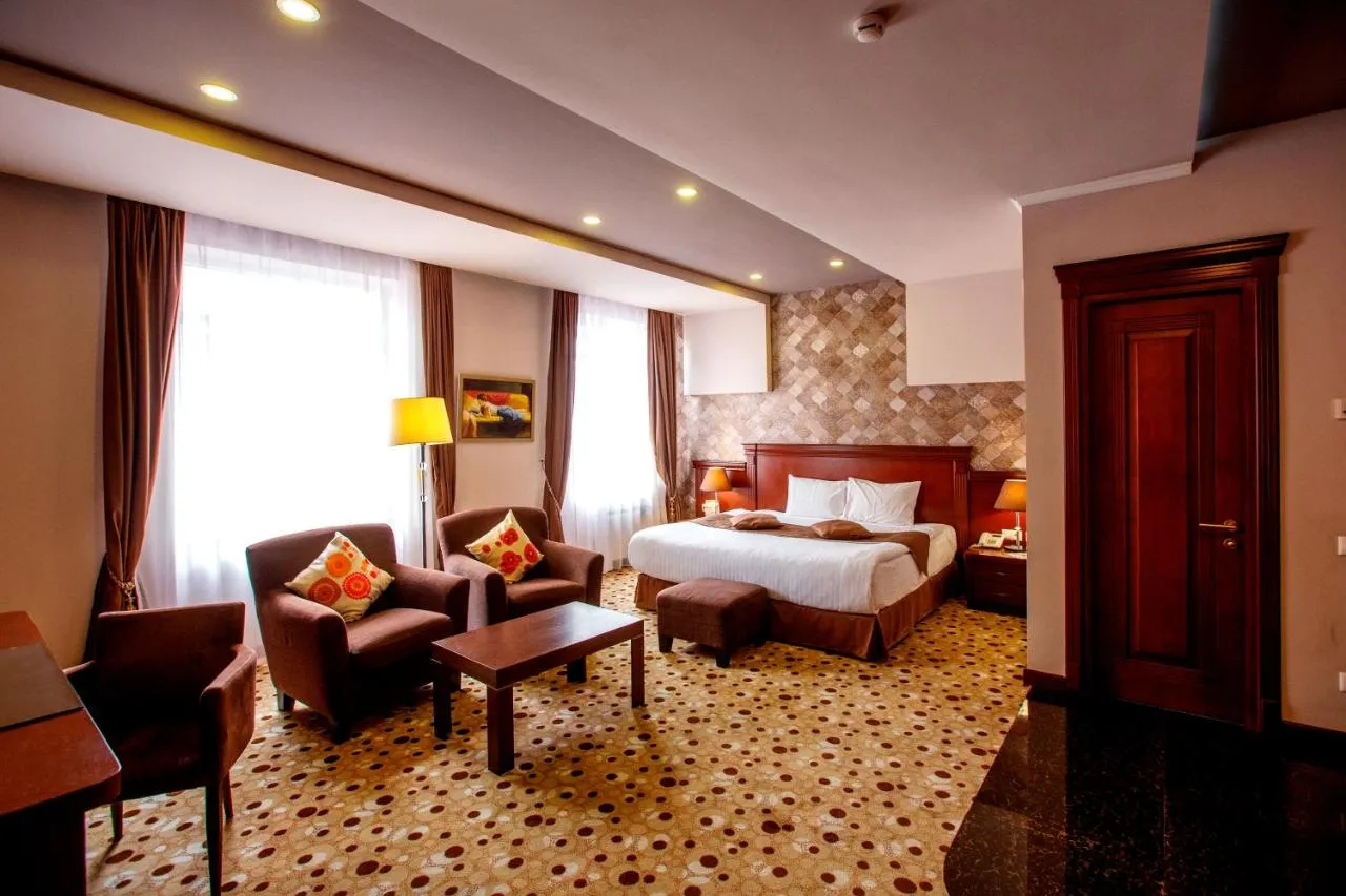 Central Hotel Yerevan-2