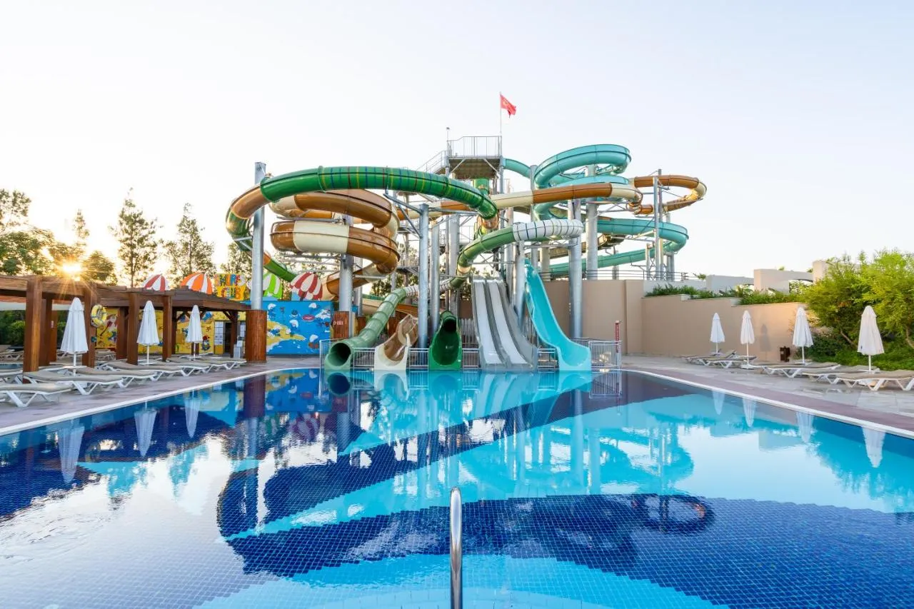 Fame Residence Lara & SPA slide-3