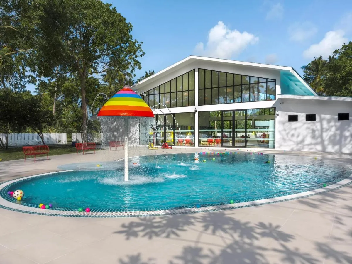 Sun Island Resort and Spa slide-3