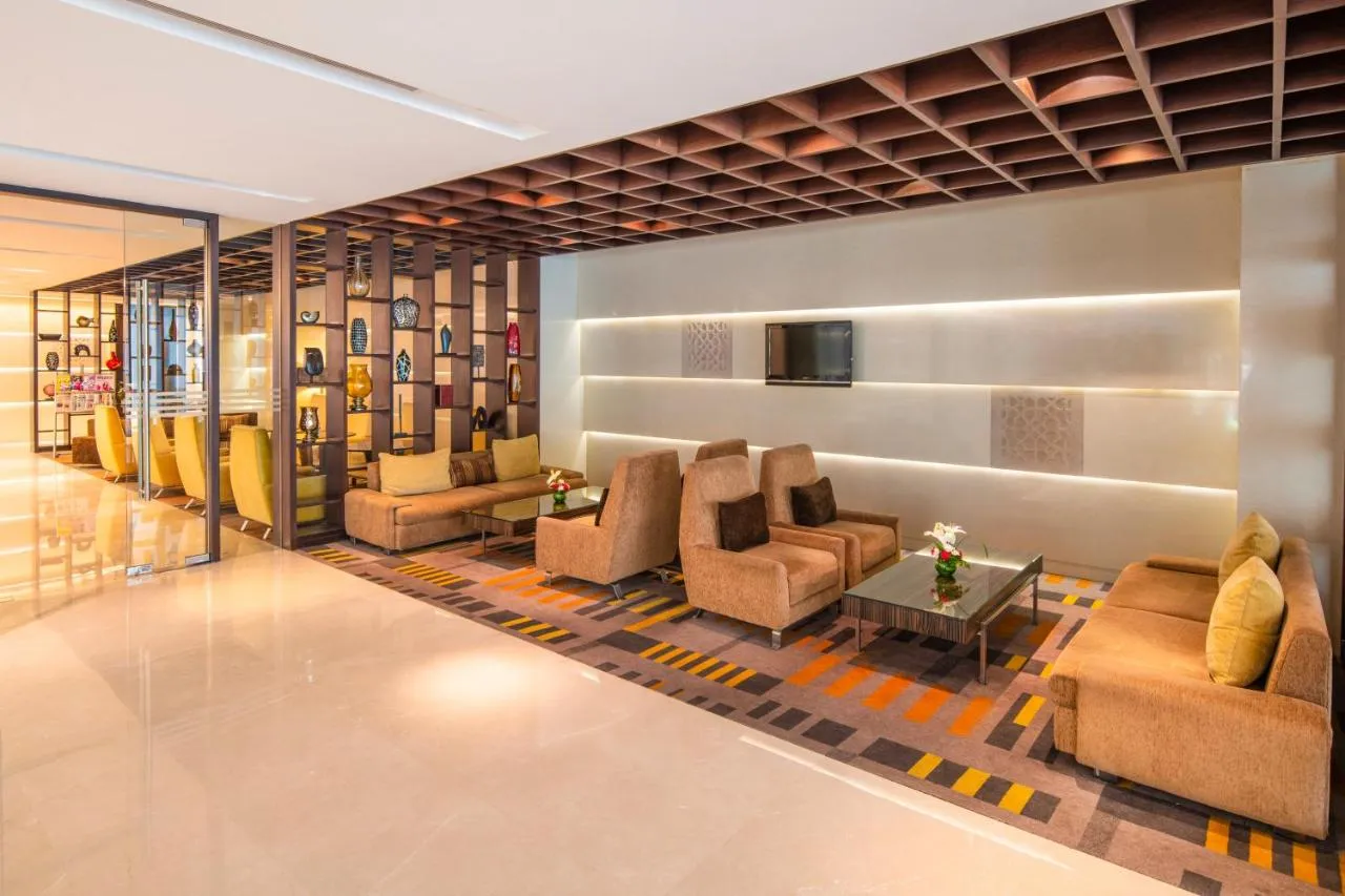 Holiday Inn Mumbai International Airport-2
