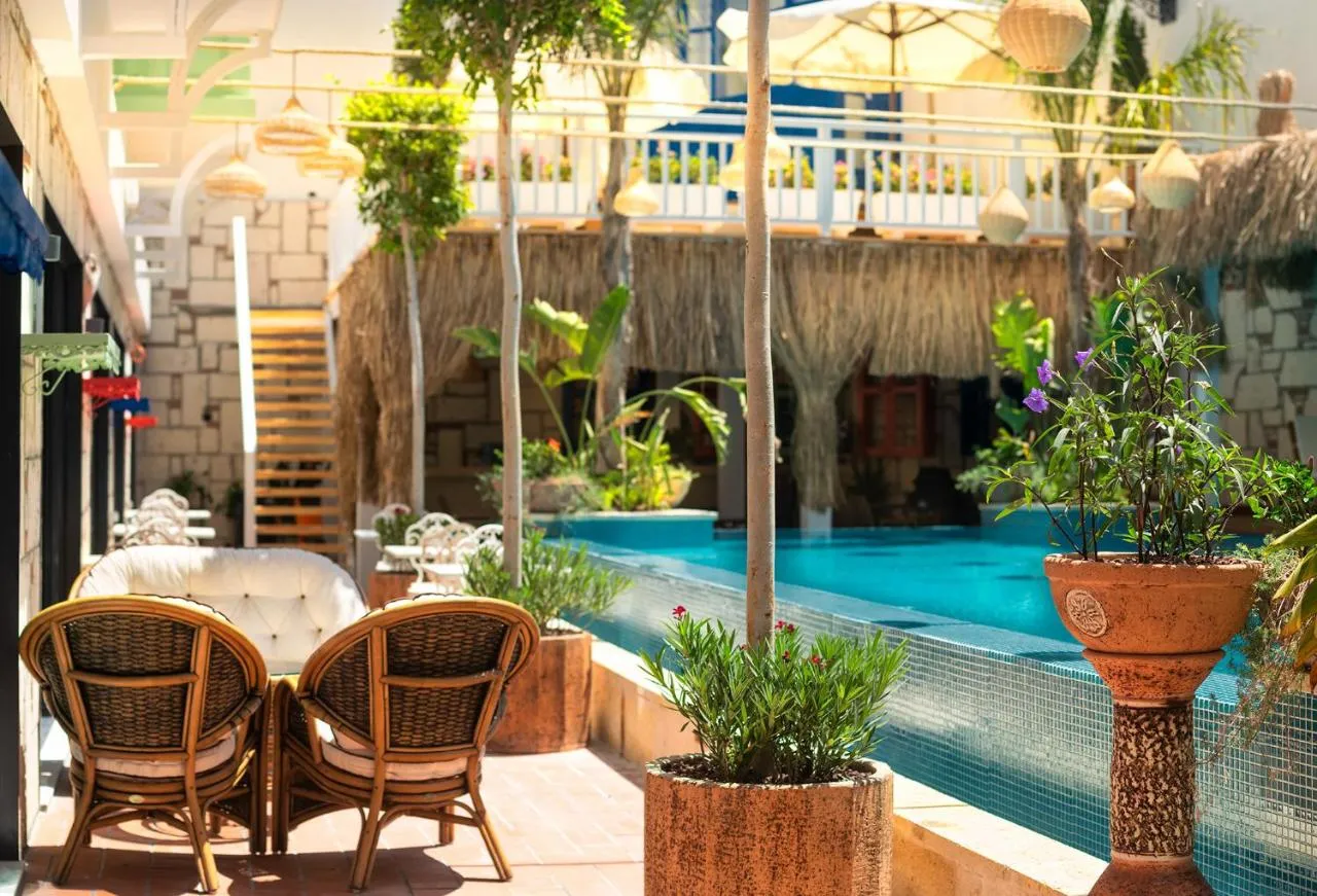 TNR Boutique Hotel & Spa slide-5