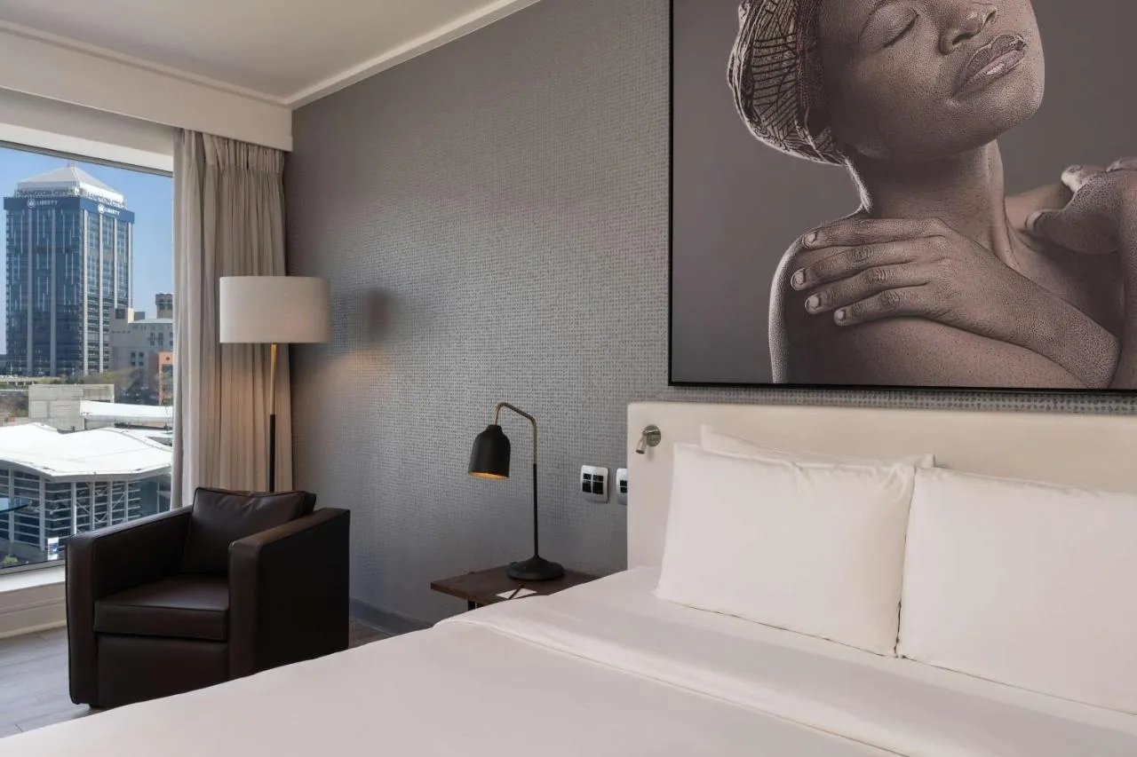 Radisson Blu Johannesburg hotel slide-3