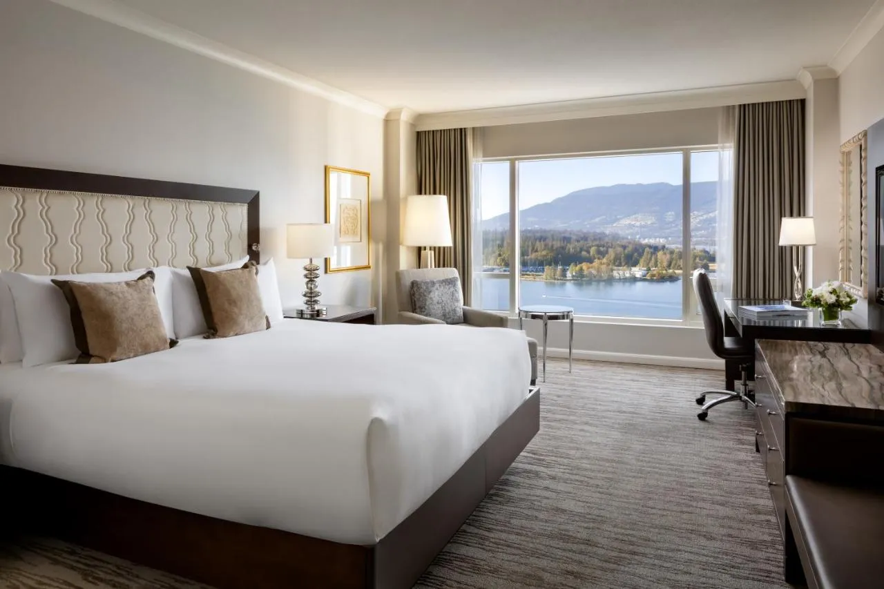 Fairmont Waterfront hotel slide-3
