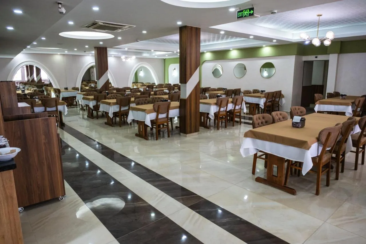 Acar Hotel slide-5