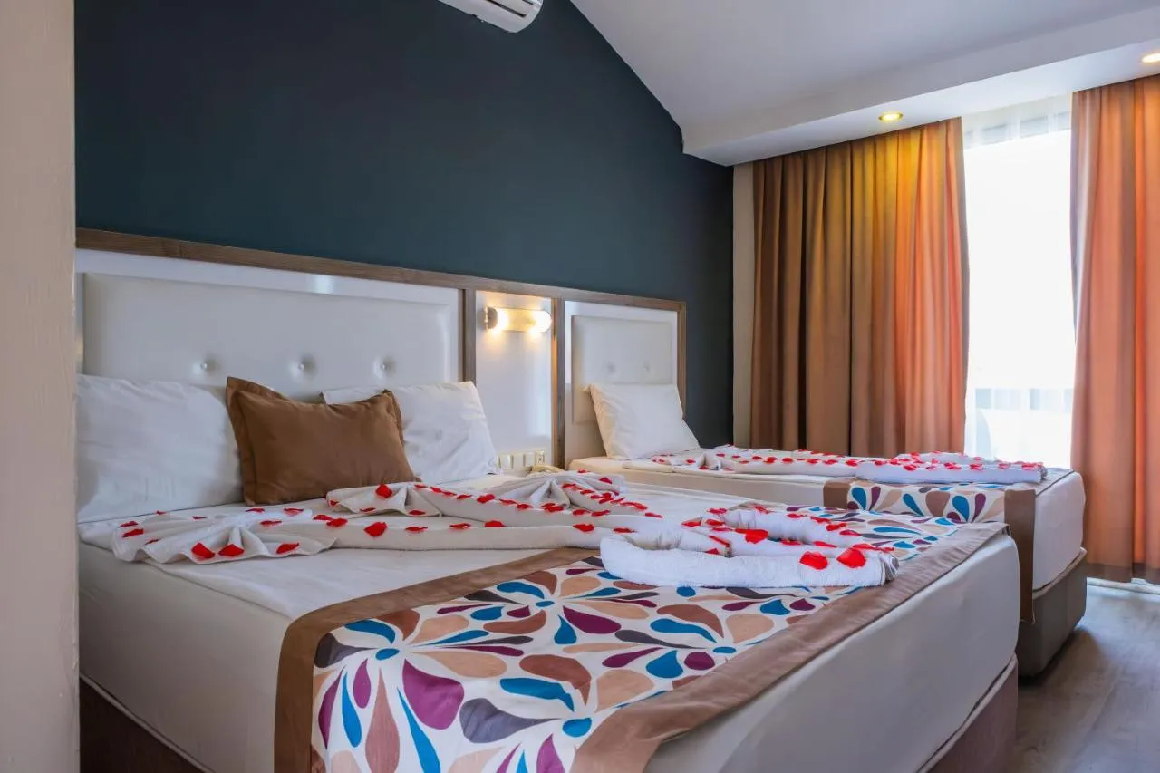 Acar Hotel slide-5