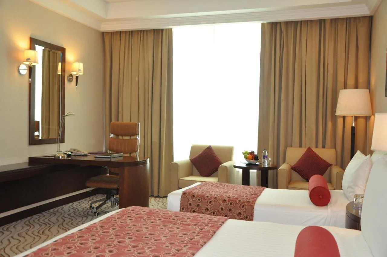 Park Regis Kris Kin hotel slide-4