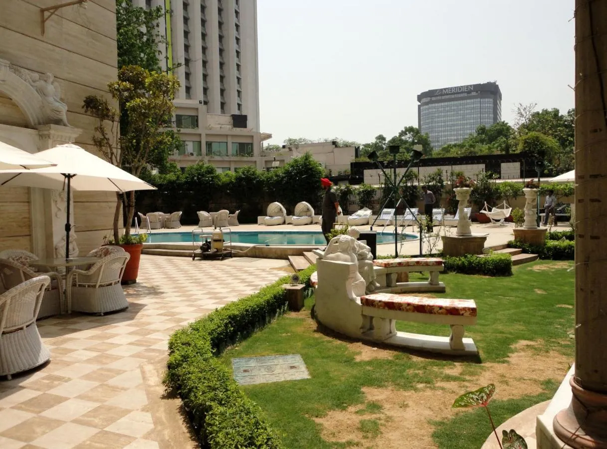The Royal Plaza Delhi hotel-1
