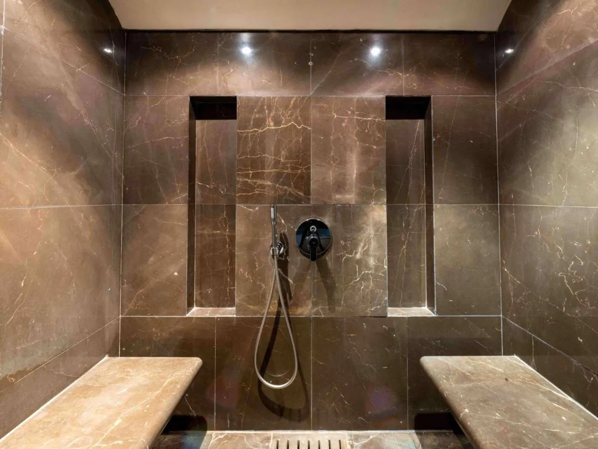 Movenpick Hotel Beirut slide-4
