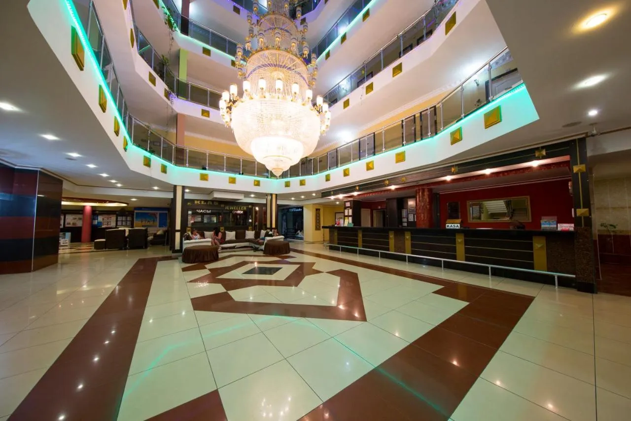 First Class Hotel slide-5