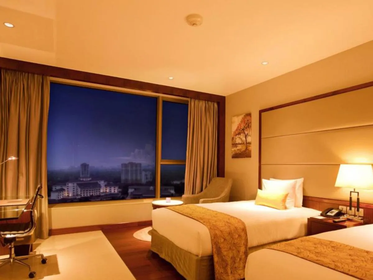 Crowne Plaza Kochi hotel-1