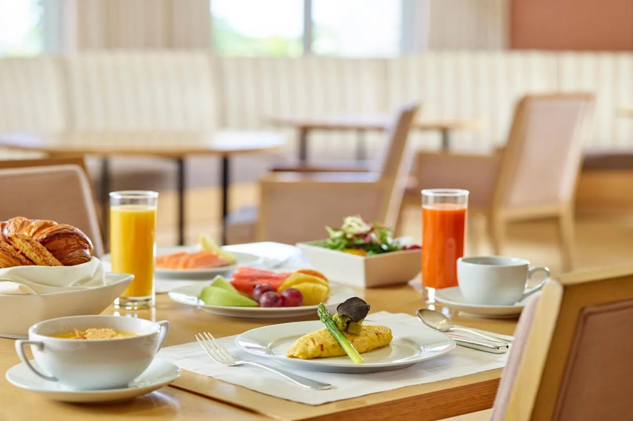 The Shilla Jeju hotel slide-3