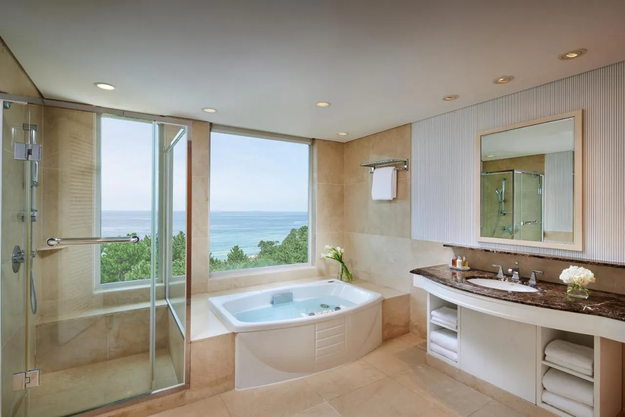 The Shilla Jeju hotel slide-4