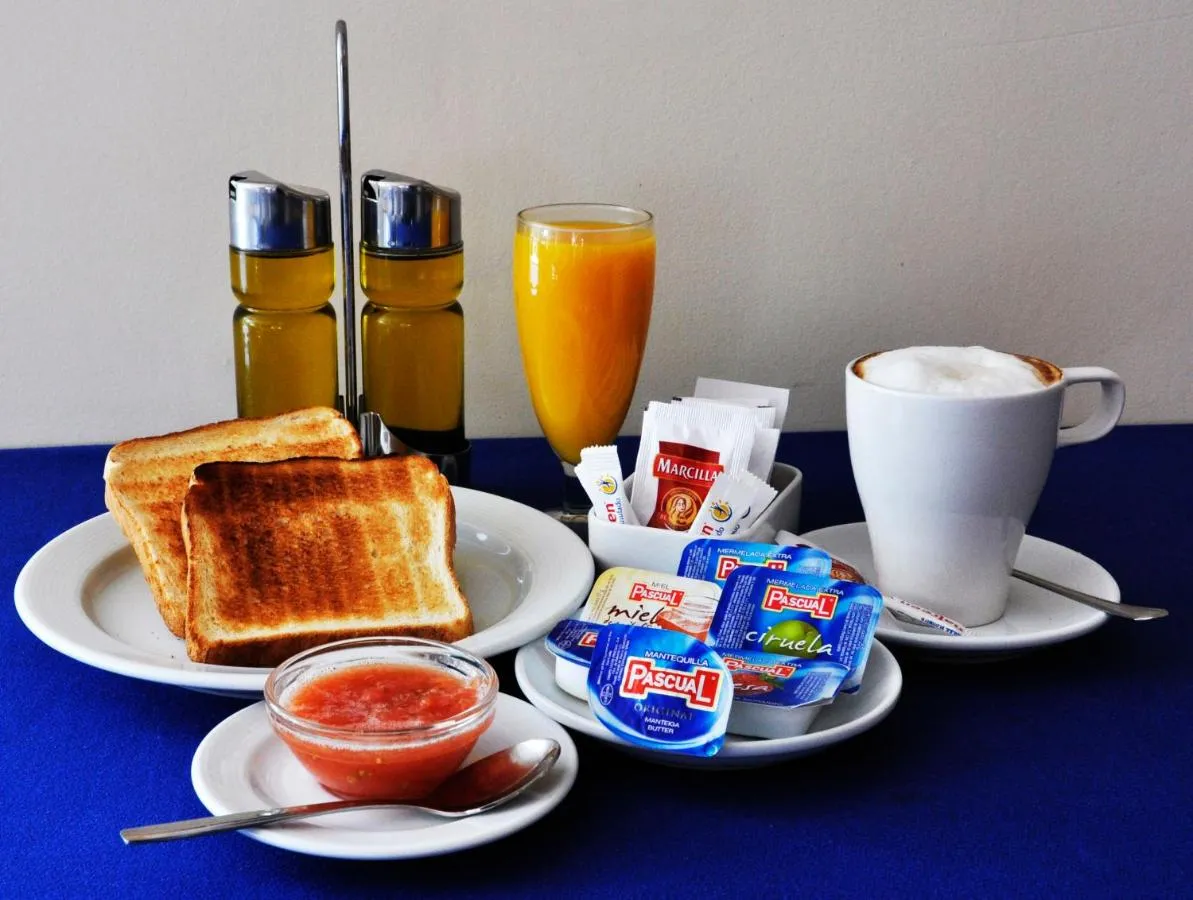 Travelodge Barcelona Fira-1