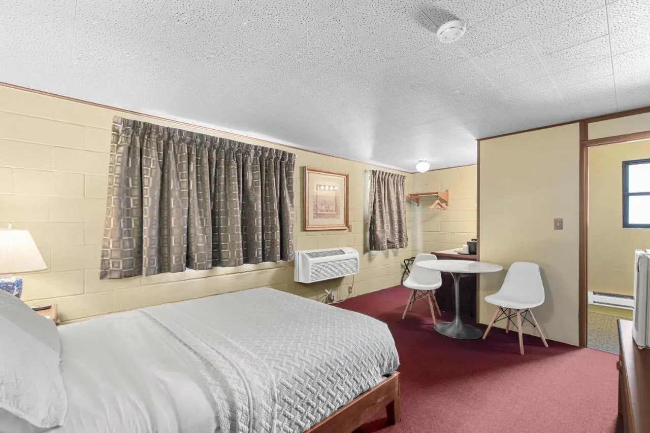 Cashmere Inn slide-3