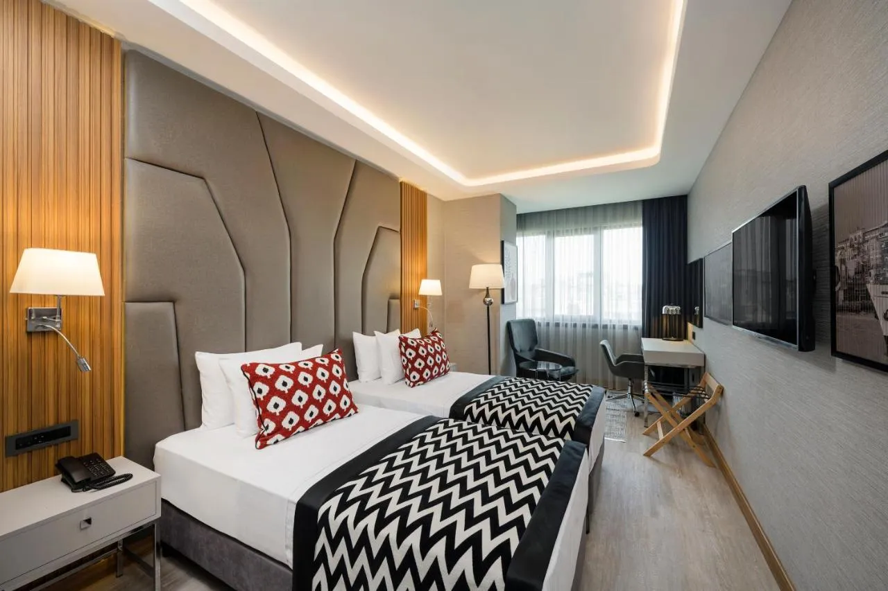 Ramada Encore by Wyndham Istanbul Sisli slide-3