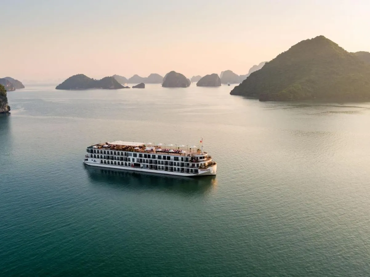 Indochine Cruise Lan Ha Bay Powered by ASTON slide-3