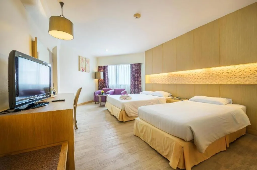 Jomtien Palm Beach Hotel and Resort-1