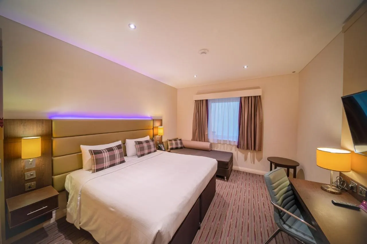 Premier Inn Doha Education City slide-4