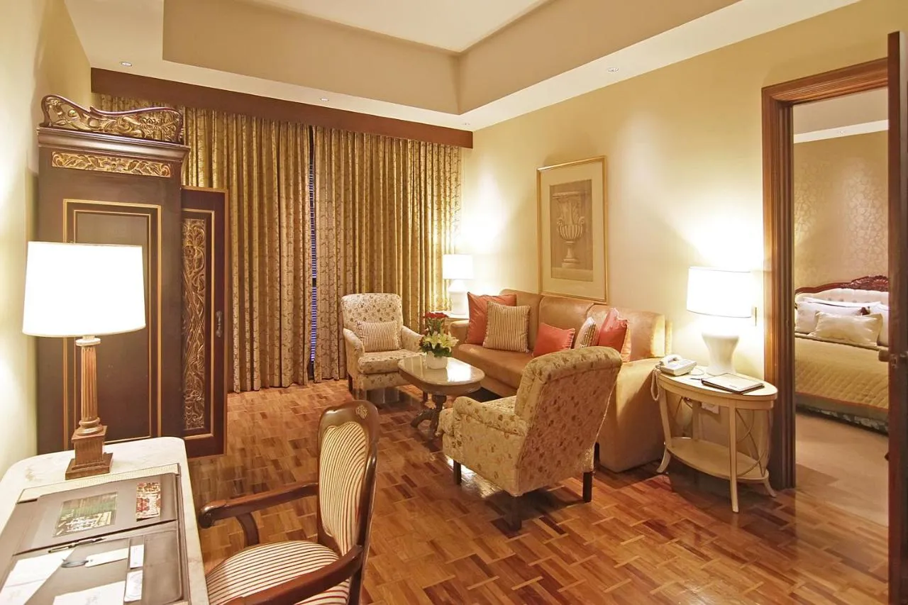 The Manila Hotel-2