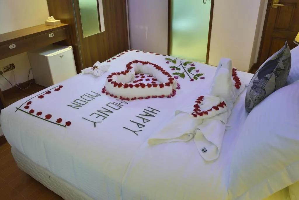 UI Inn Hotel slide-3