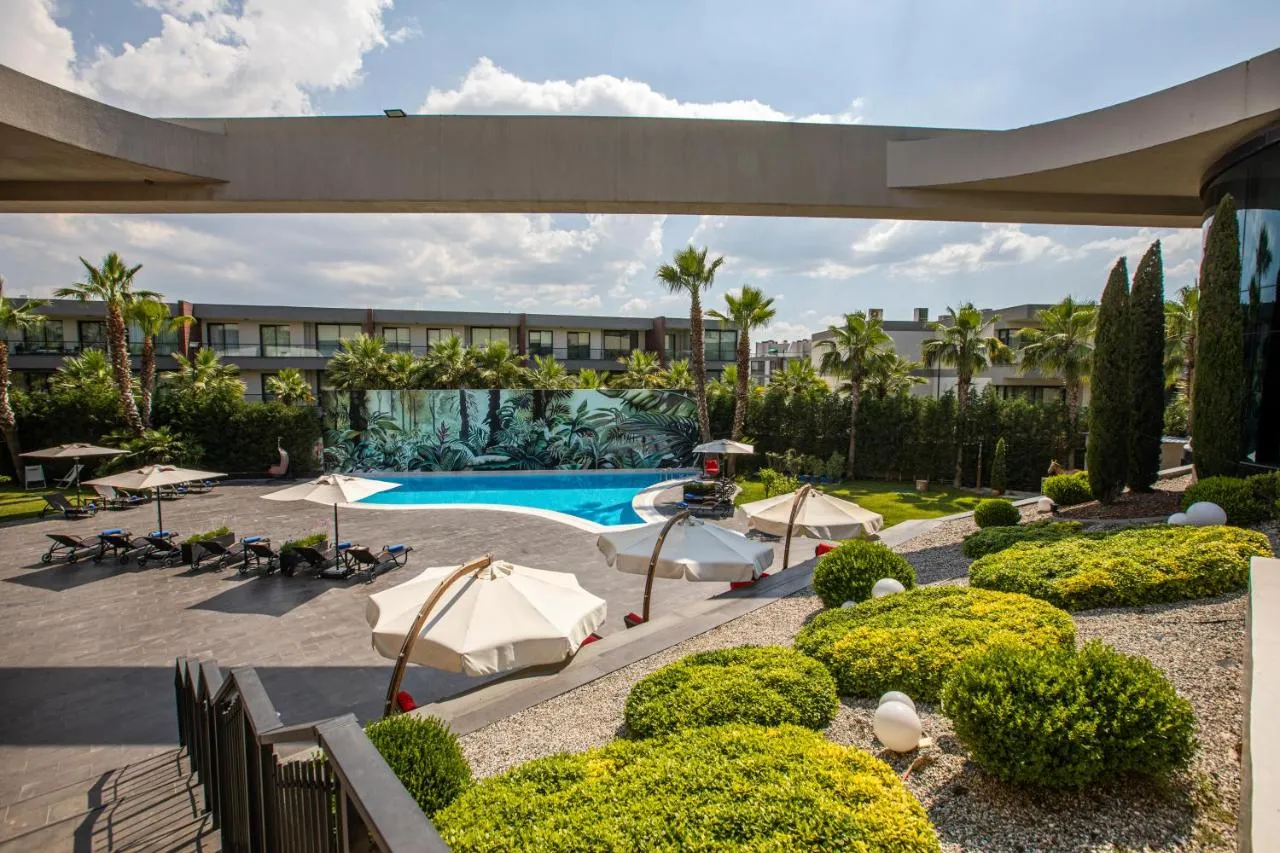 DoubleTree By Hilton Izmir Airport-1