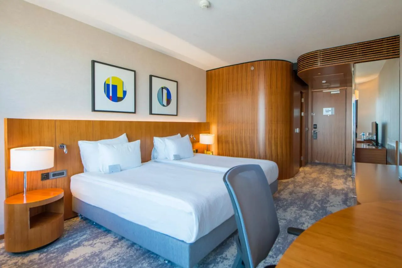 Ommer Hotel-1
