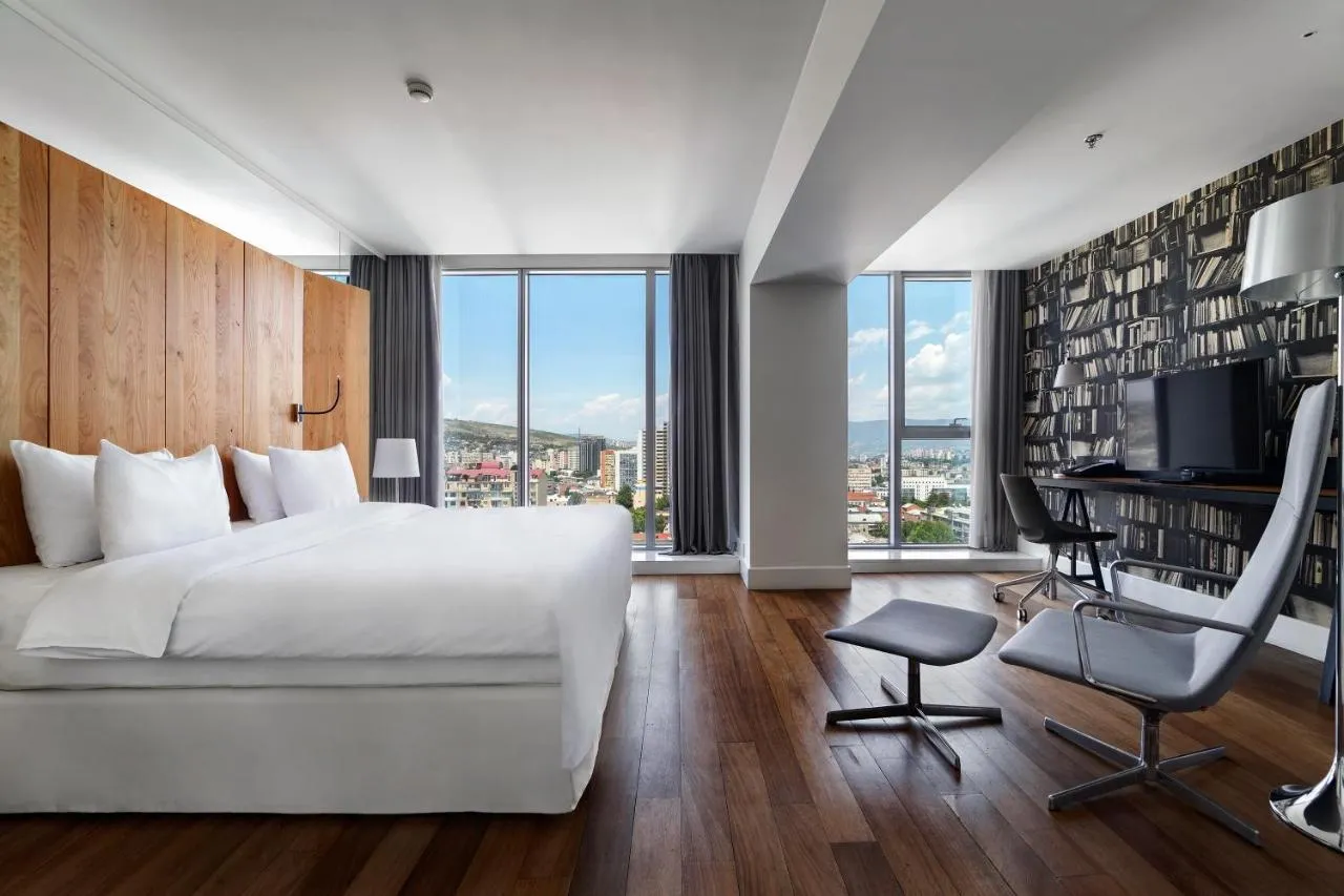 Holiday Inn - Tbilisi by IHG slide-3