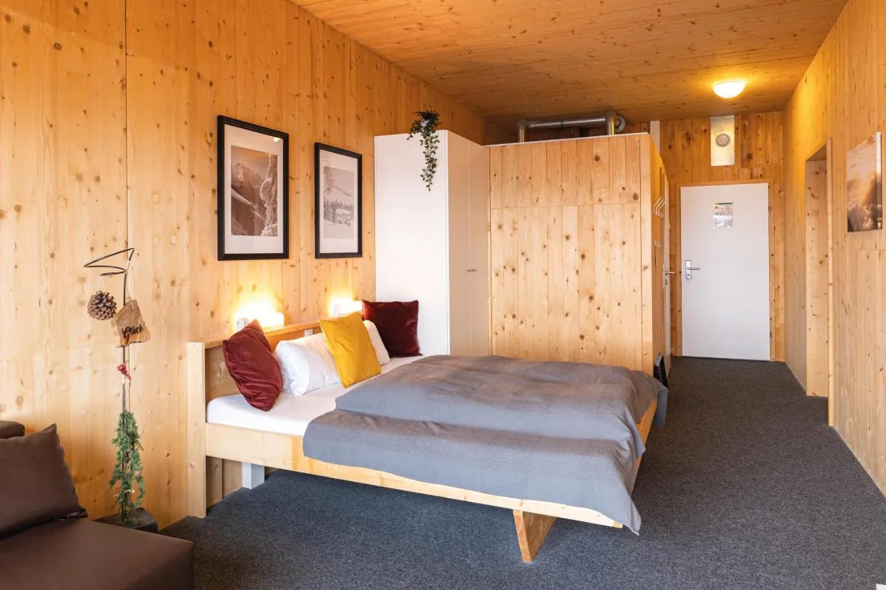 Venet Gipfelhütte-1