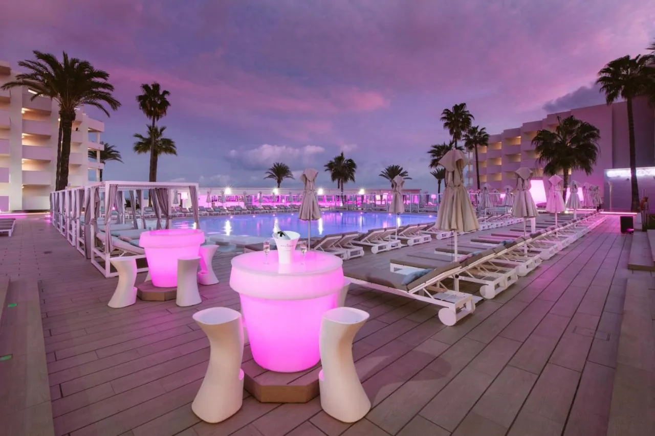 Hotel Garbi Ibiza & Spa slide-3