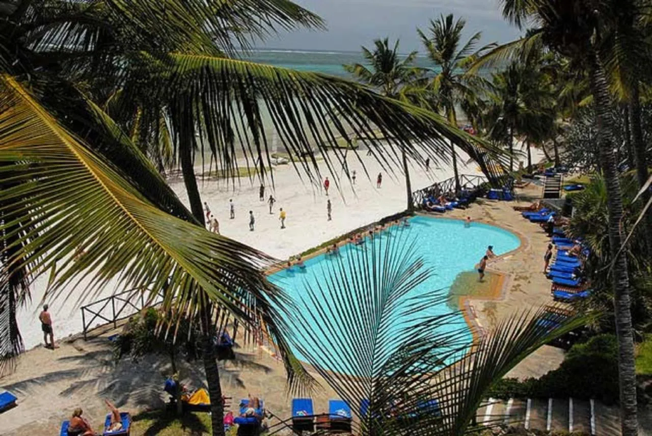 Voyager Beach Resort slide-4