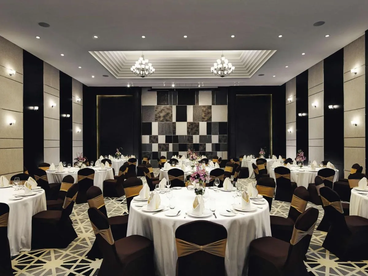 Mövenpick Hotel Sukhumvit 15 Bangkok-1
