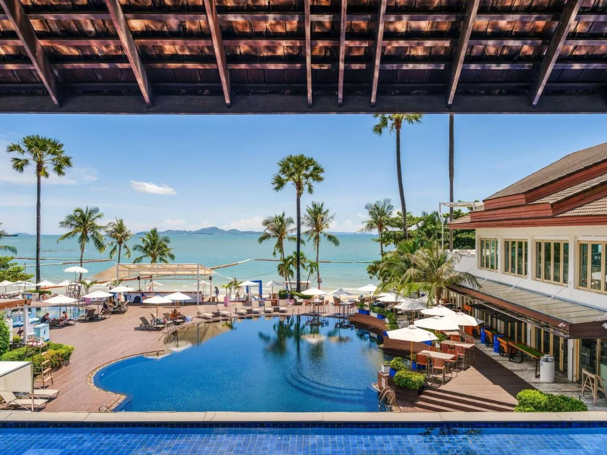Pullman Pattaya Hotel G slide-5