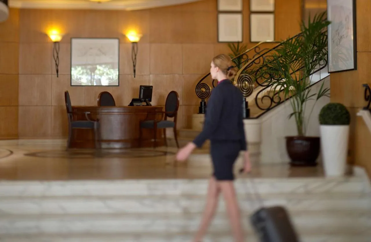 Radisson Blu Martinez Hotel Beirut-1