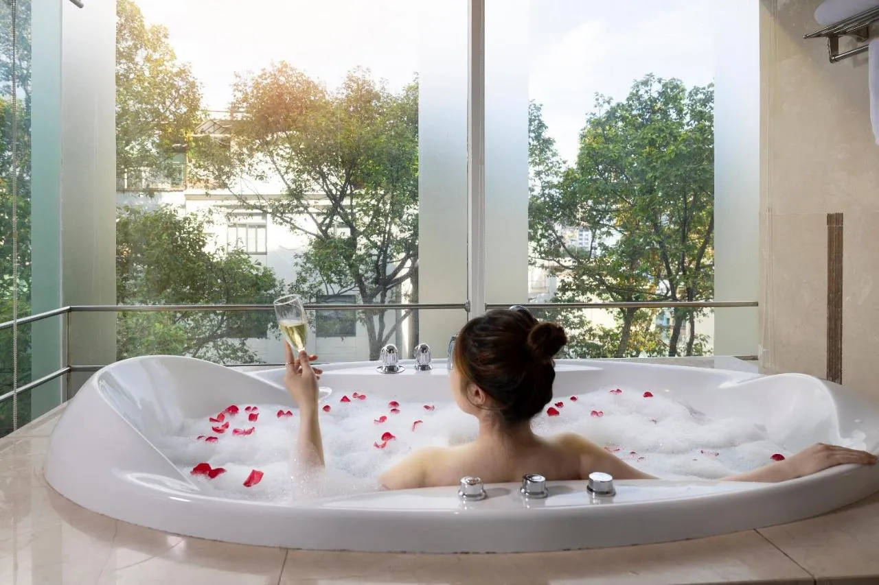 Harmony Saigon Hotel & Spa slide-5