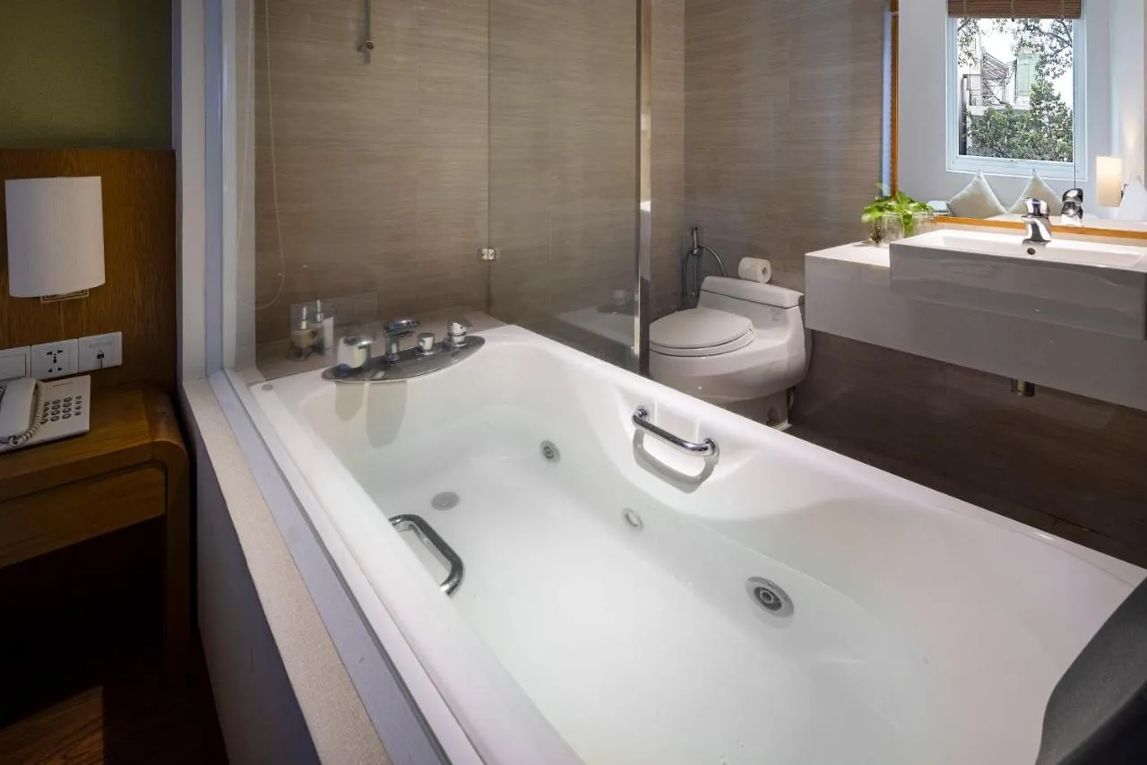 Harmony Saigon Hotel & Spa slide-4