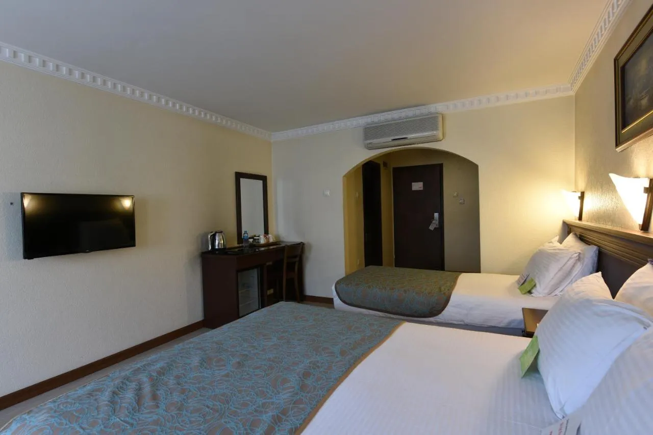 Asal Hotel slide-4