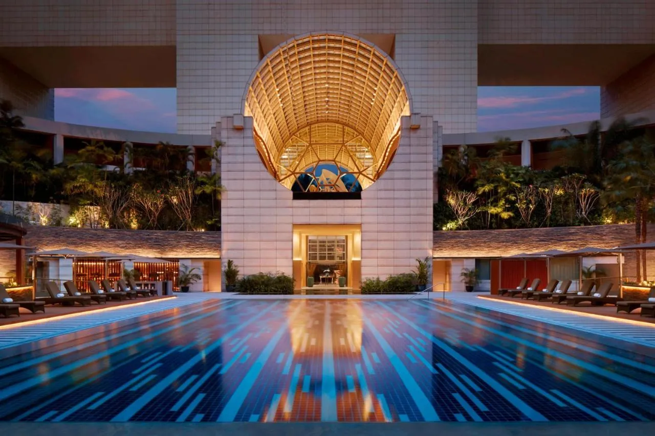 Ritz Carlton Millenia hotel-1