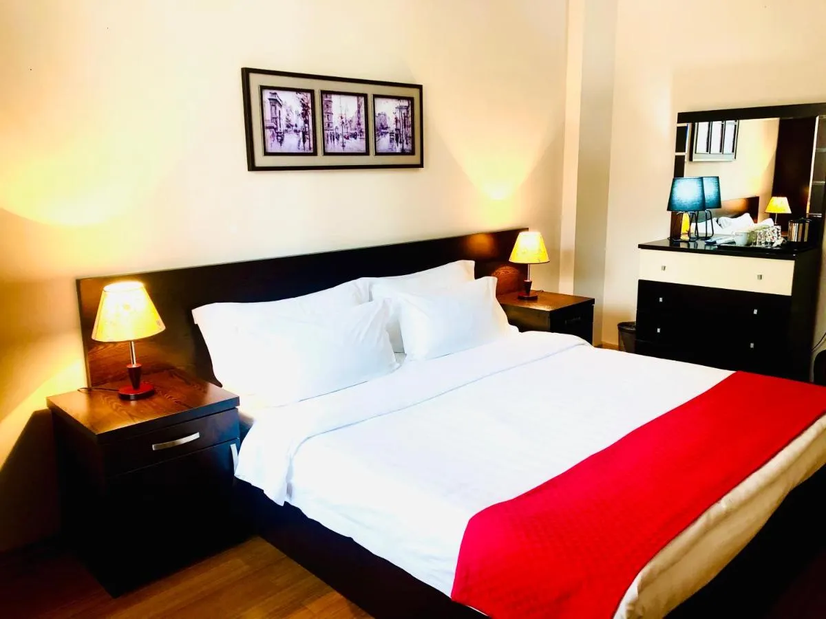 Hotel Aisi slide-4