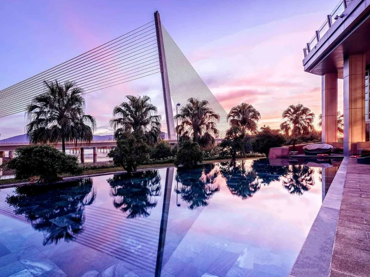 Grand Mercure Danang slide-3