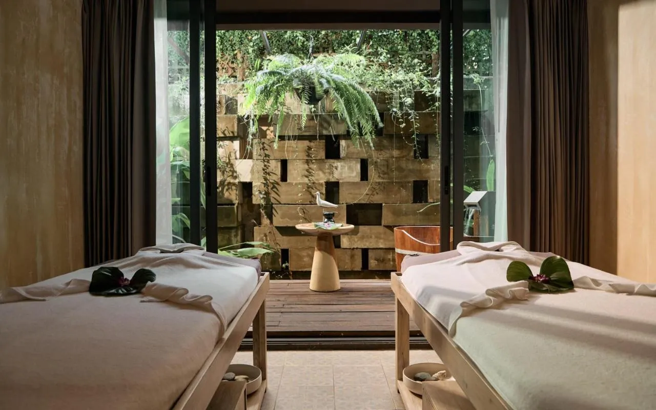Dinso Resort & Villas Phuket, Vignette Collection, an IHG Hotel slide-3
