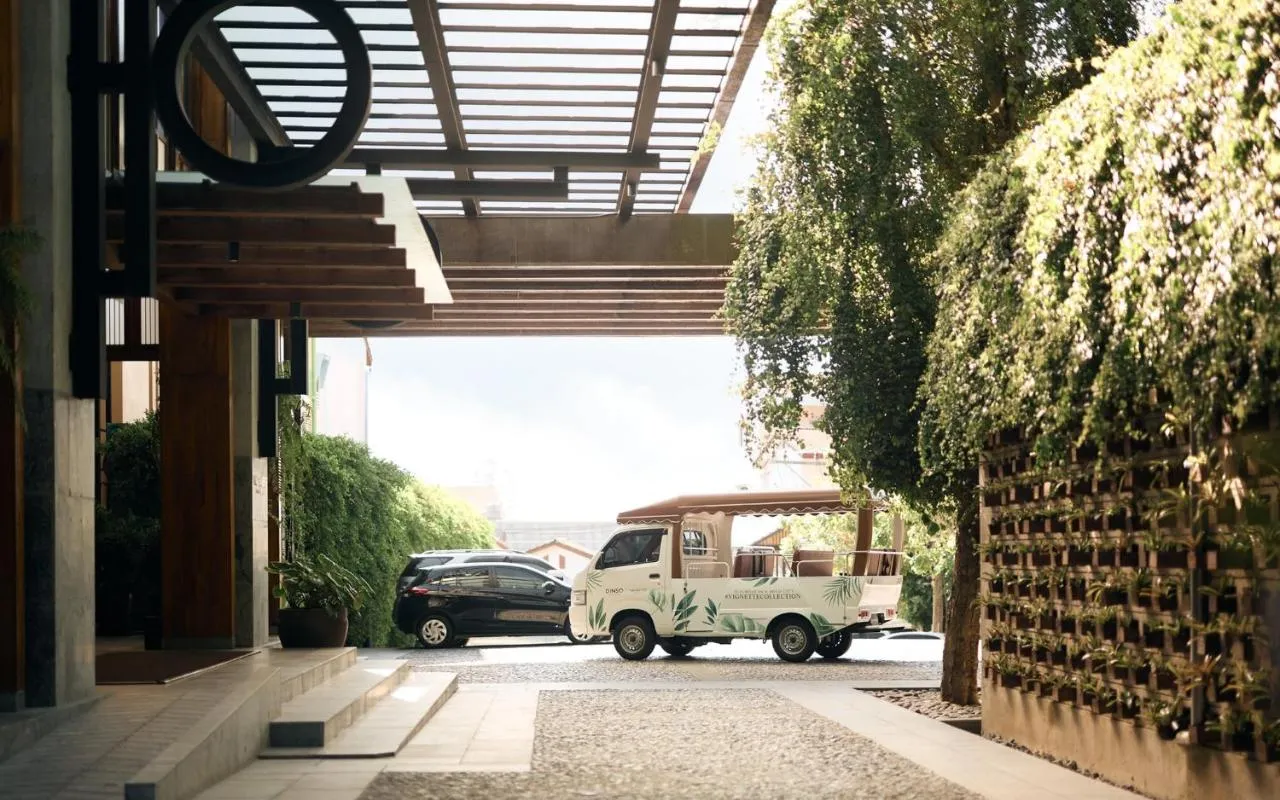 Dinso Resort & Villas Phuket, Vignette Collection, an IHG Hotel slide-4