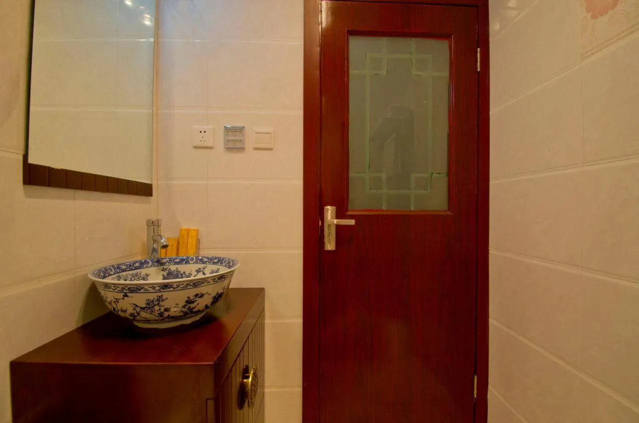 Qianmen Courtyard Hotel slide-4