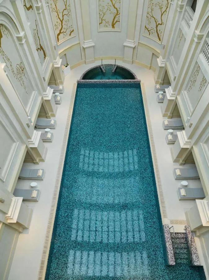Four Seasons Hotel Baku slide-3
