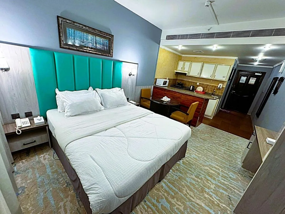 Hafez Hotel Apartments - Al Ras Metro Station slide-4