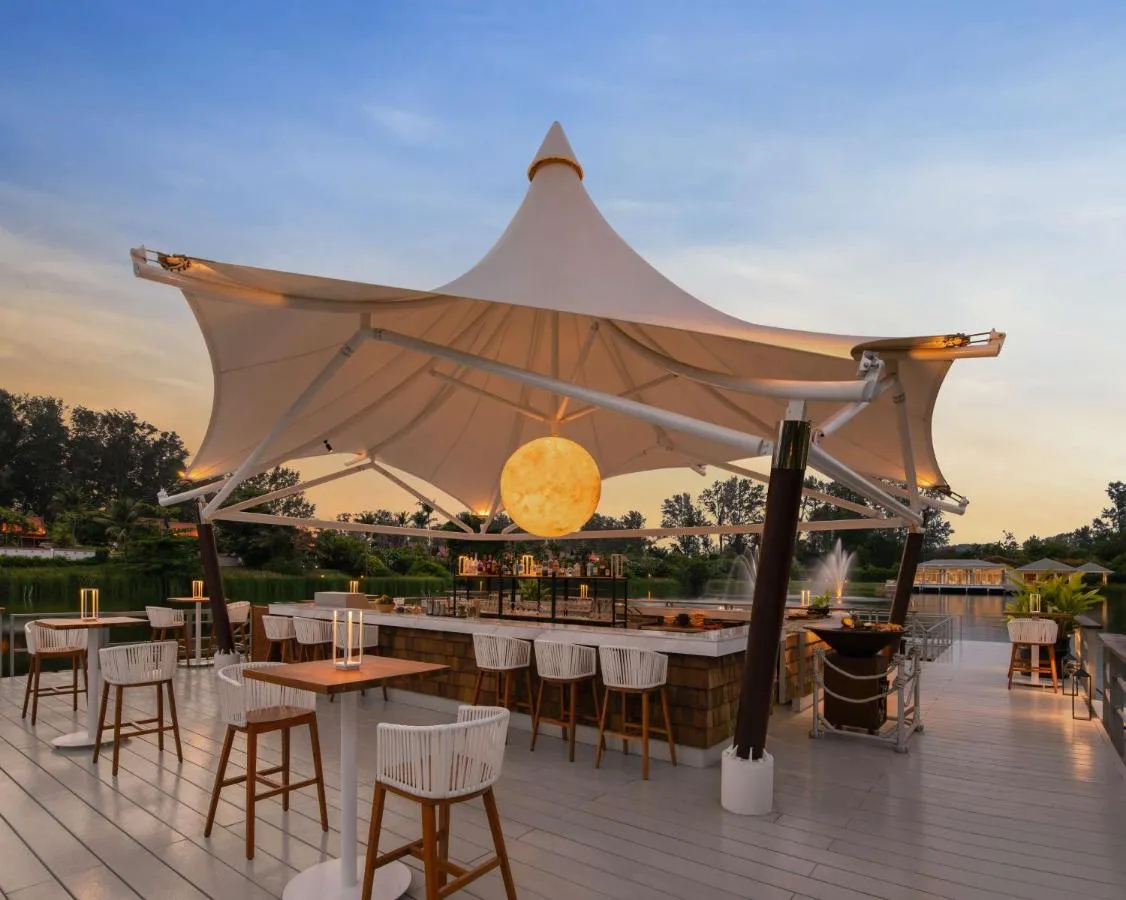 Banyan Tree Phuket hotel slide-3