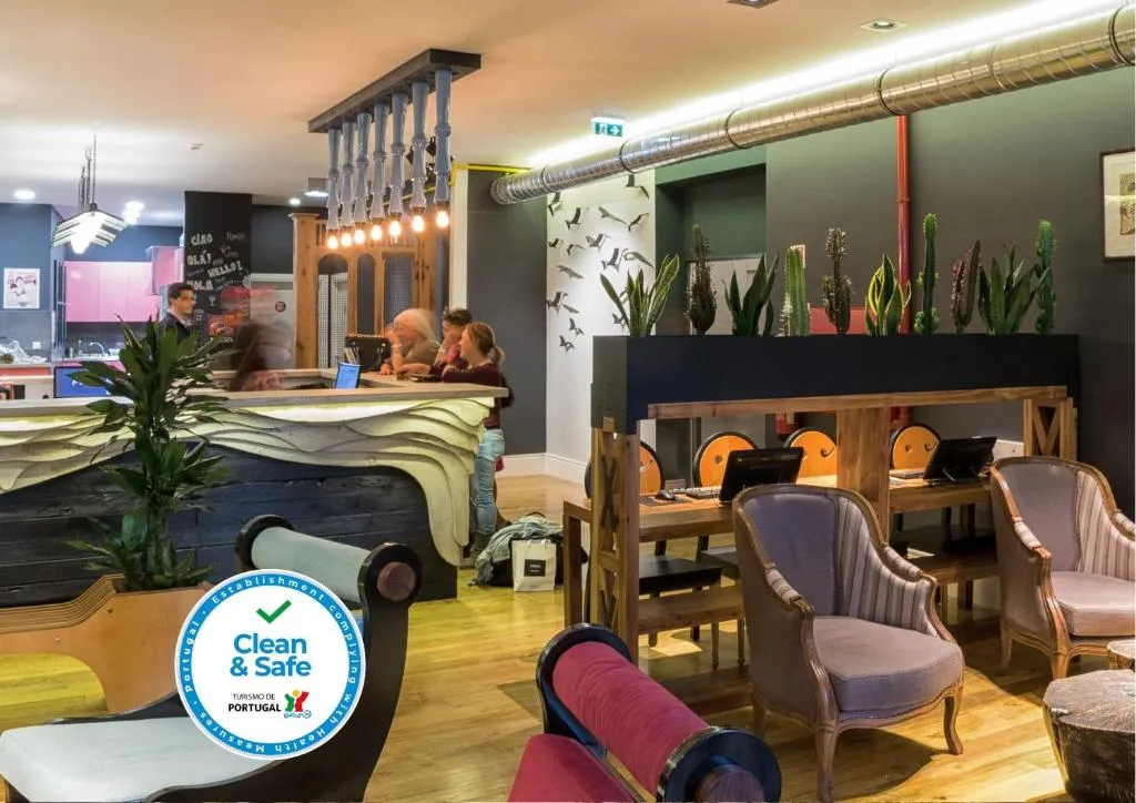 Nice Way Porto Hostel-1