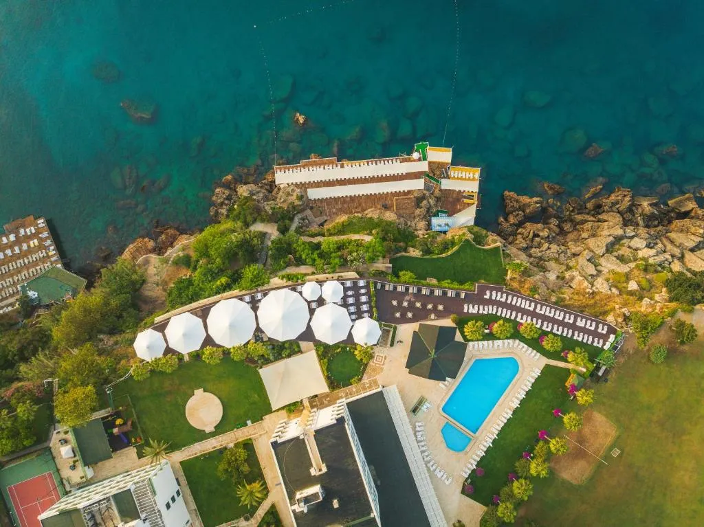 Club Hotel Falcon-1